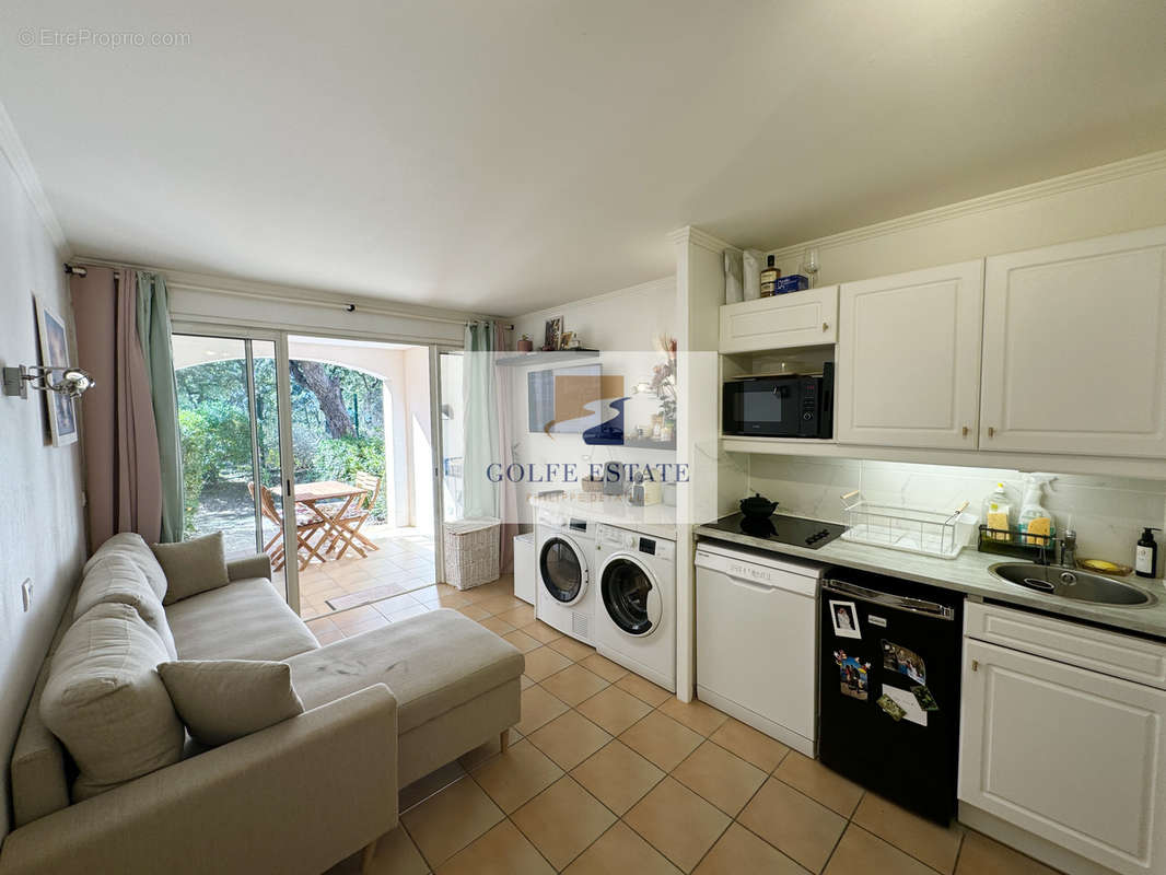 Appartement à GRIMAUD