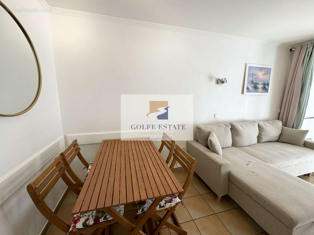 Appartement à GRIMAUD