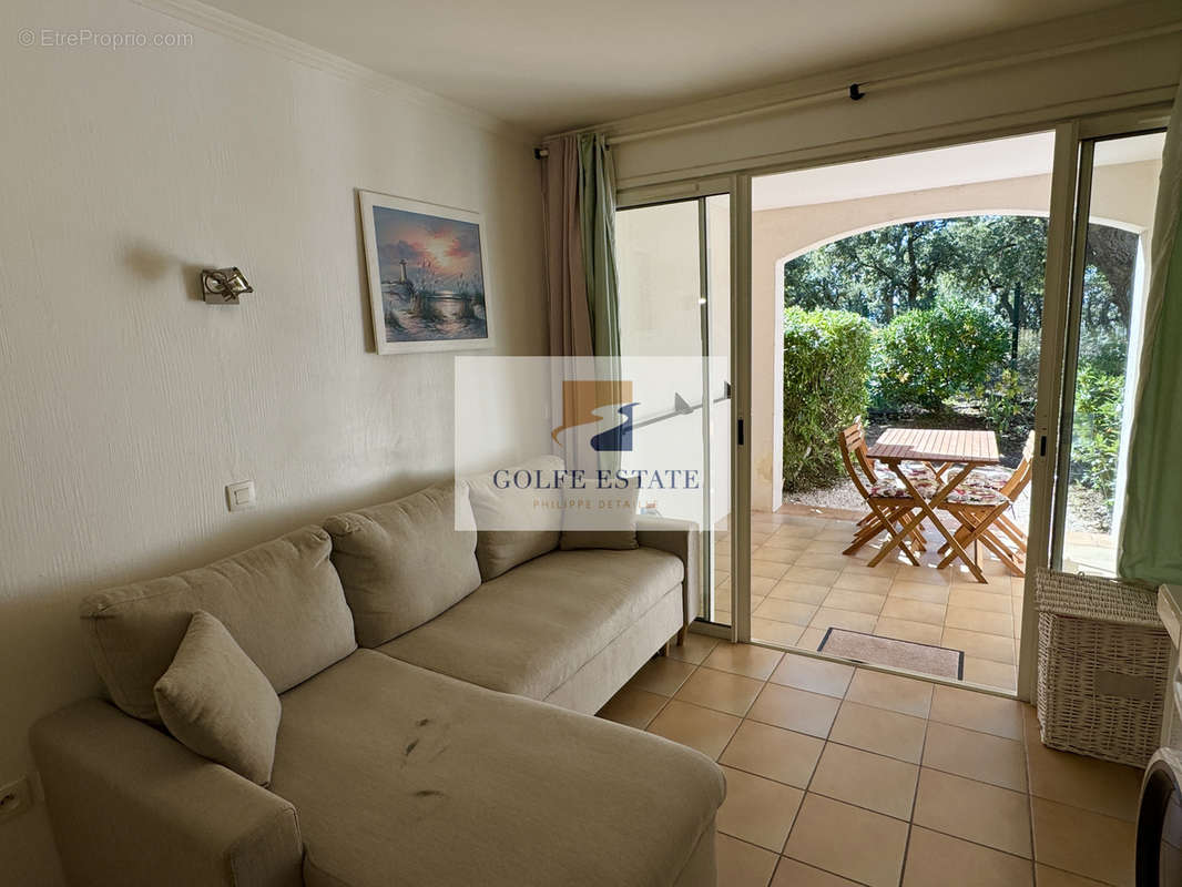 Appartement à GRIMAUD