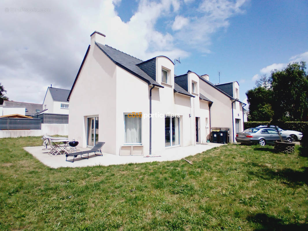 Maison à LANGUIDIC