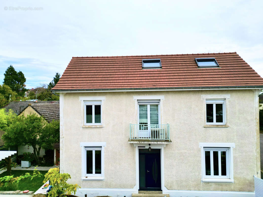 Maison à SAINT-POURCAIN-SUR-SIOULE