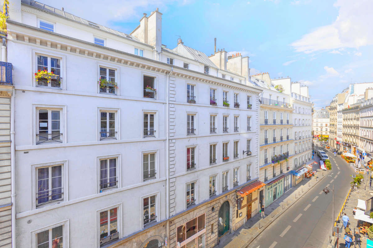 Appartement à PARIS-9E