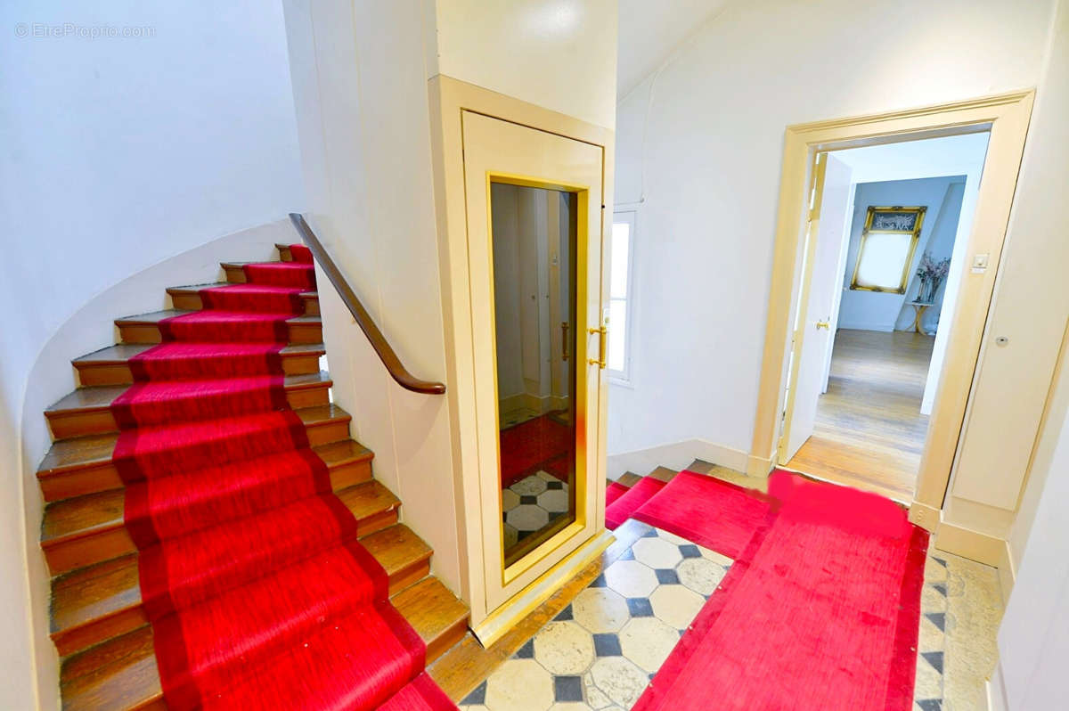 Appartement à PARIS-9E