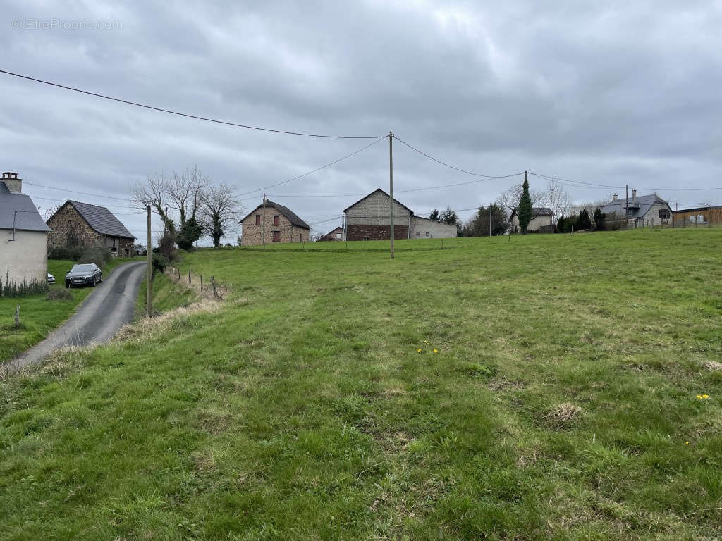 Terrain à CHABRIGNAC