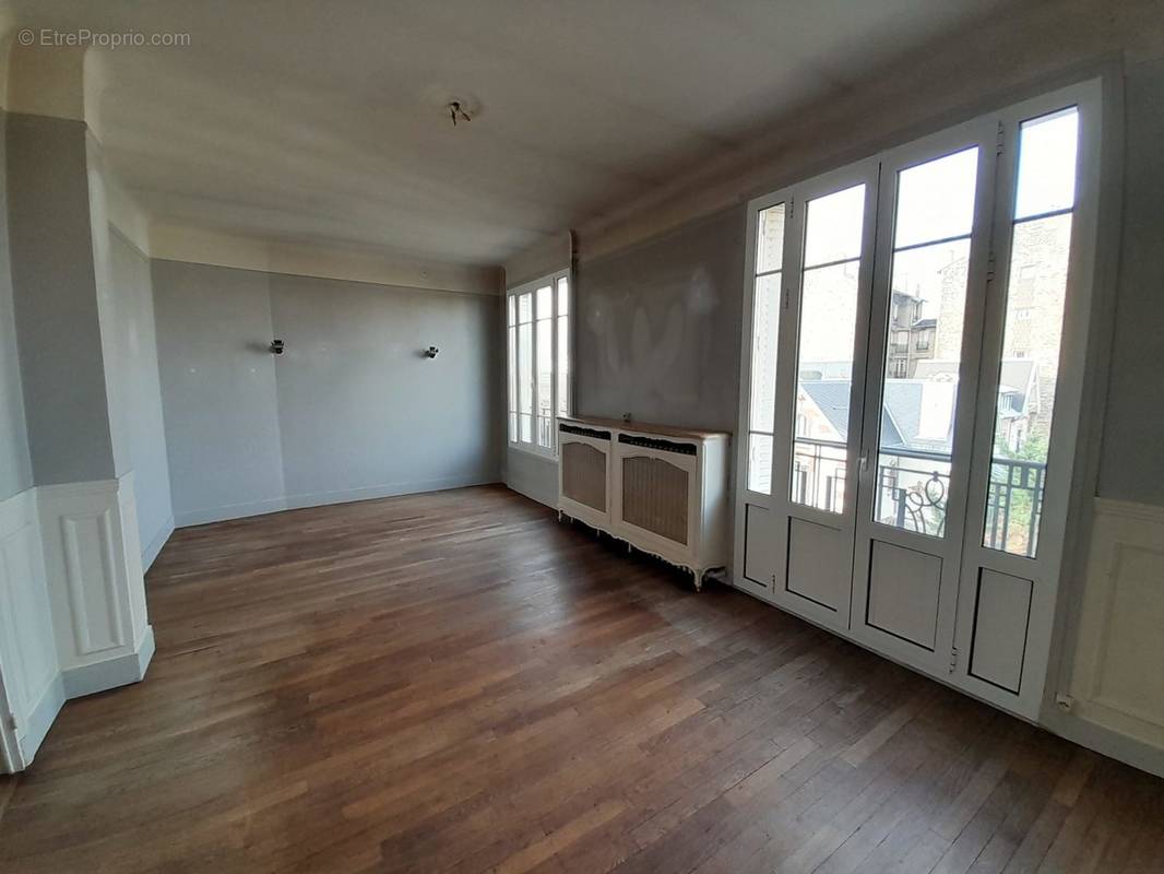 Appartement à COLOMBES