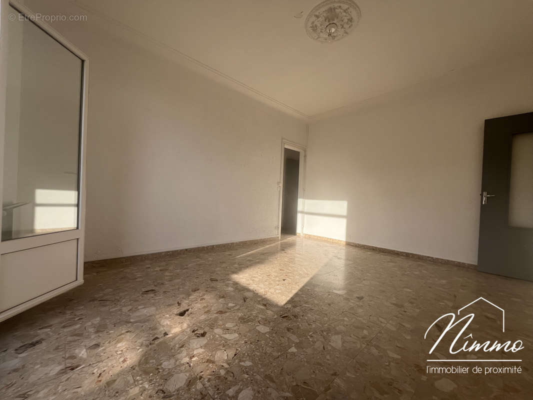 Appartement à NIMES