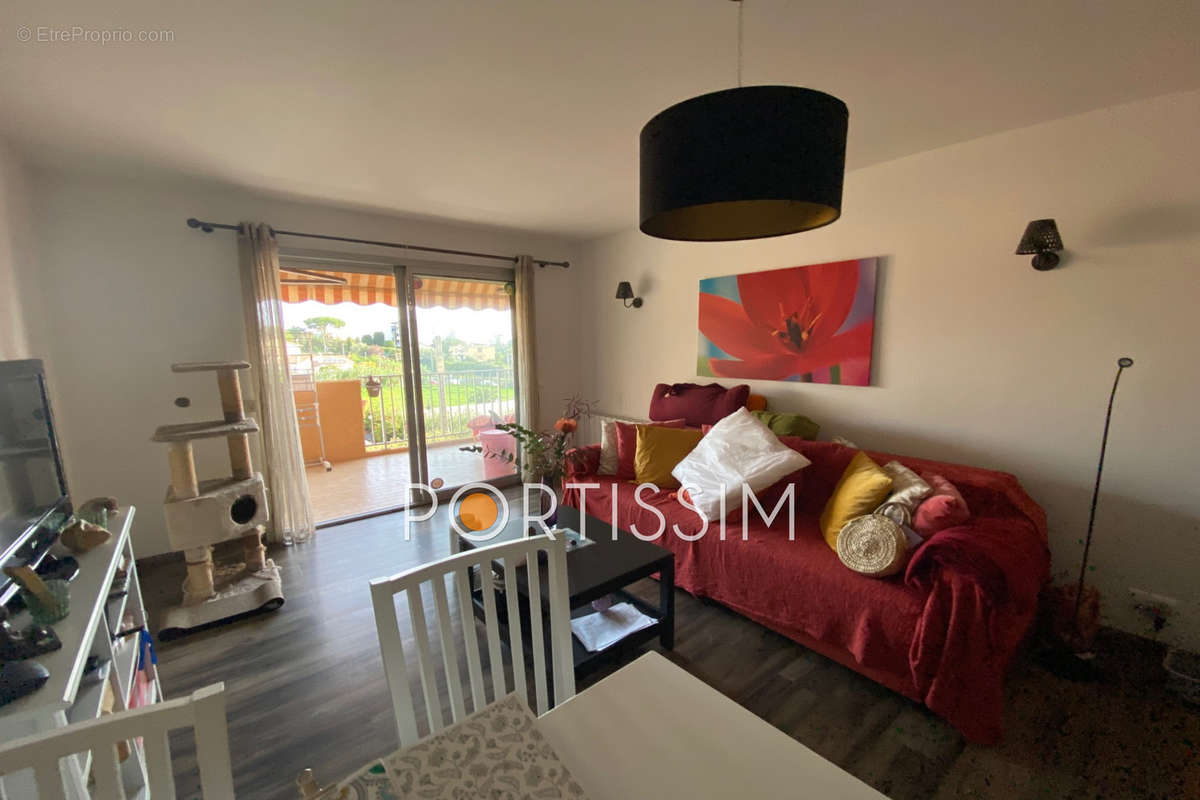 Appartement à CAGNES-SUR-MER