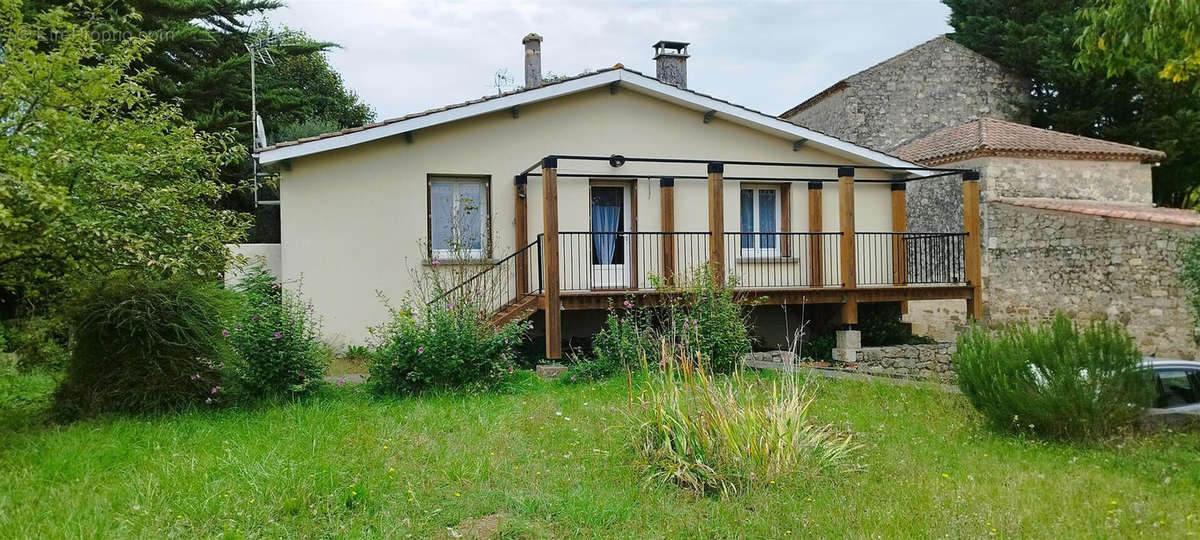 Maison à BAZENS