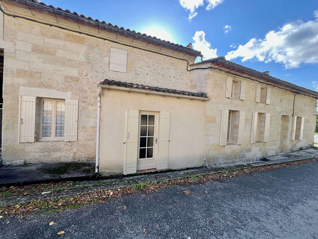 Maison à SAINT-EMILION