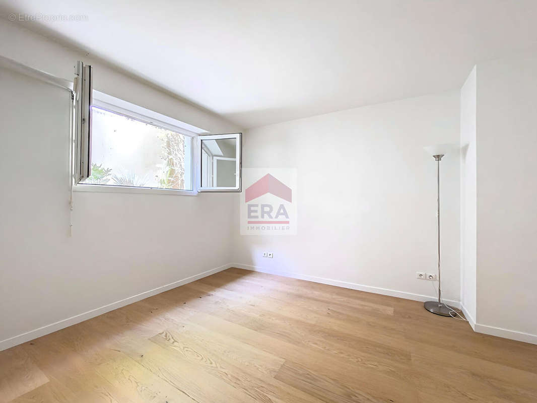 Appartement à SURESNES