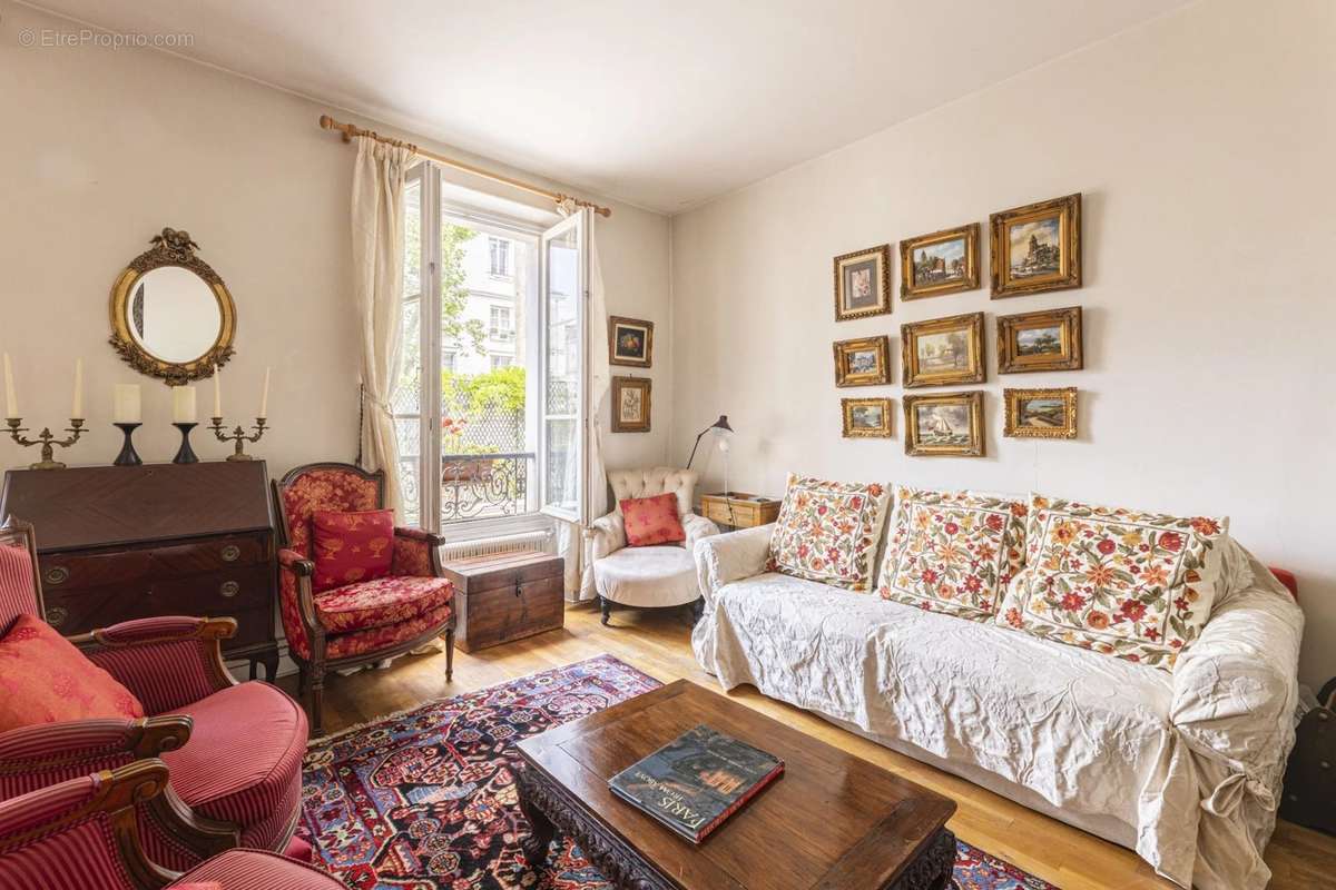 Appartement à PARIS-4E