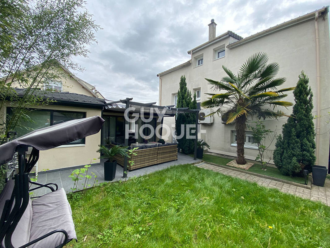 Maison à CHELLES