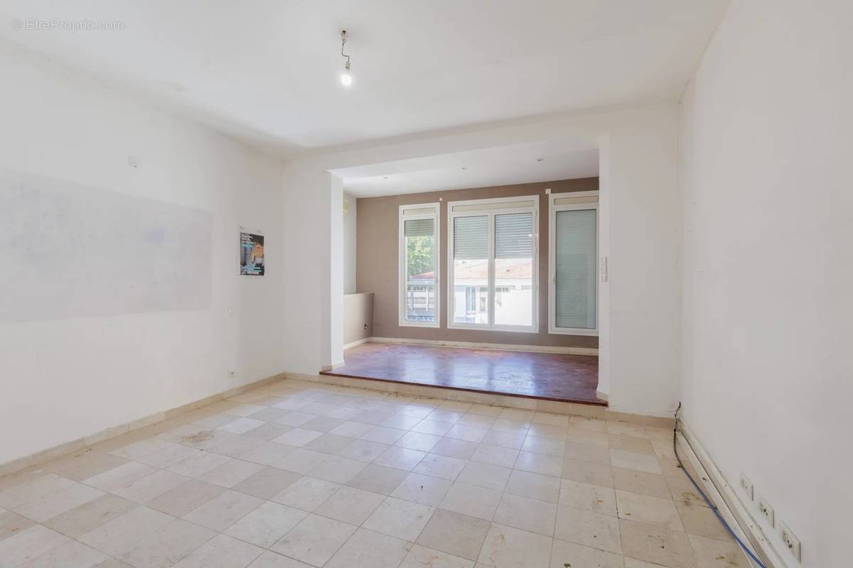 Appartement à MARSEILLE-12E