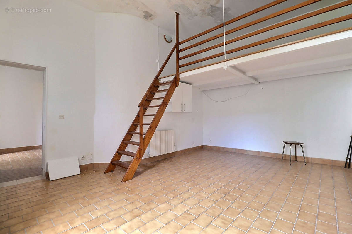 Appartement à AUBERVILLIERS