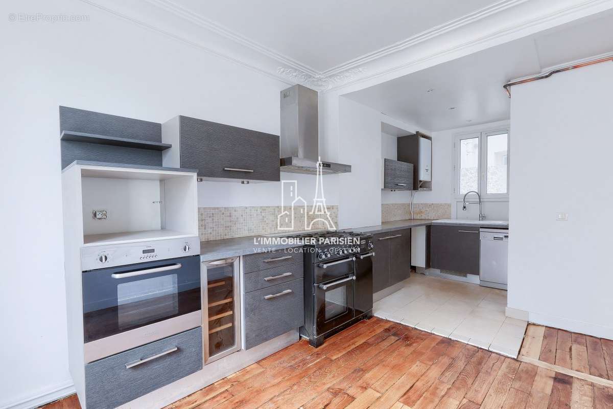 Appartement à PARIS-18E