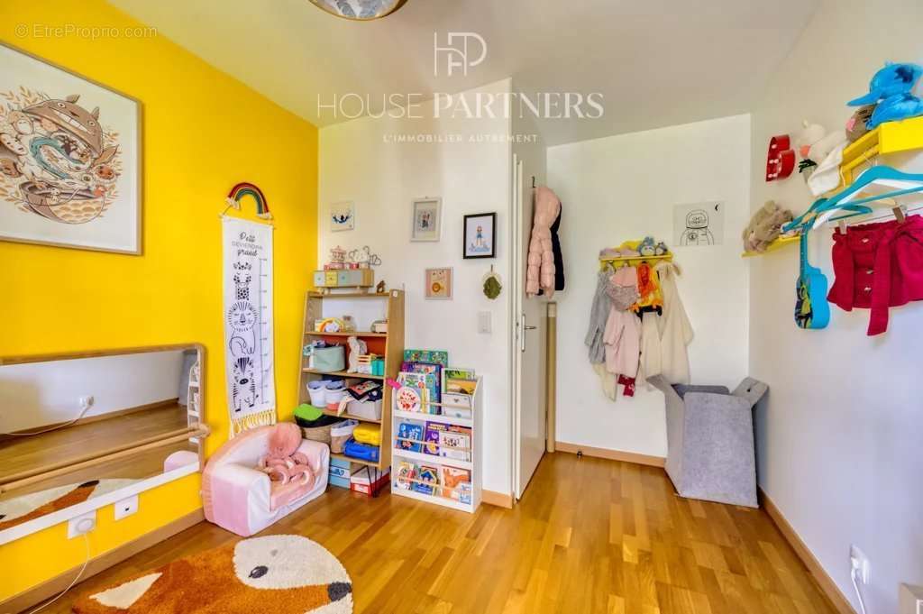 Appartement à NANTERRE