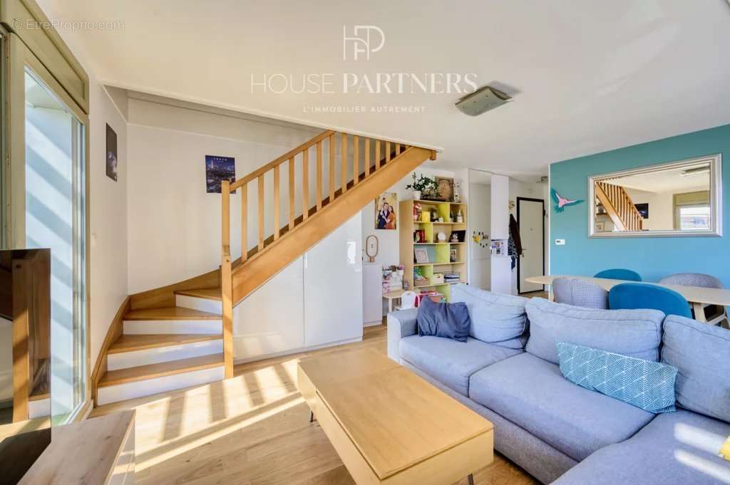 Appartement à NANTERRE