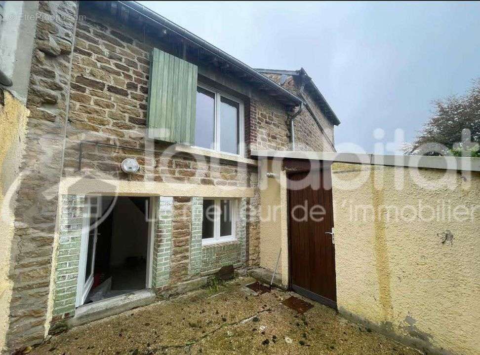 Maison à CHARLEVILLE-MEZIERES