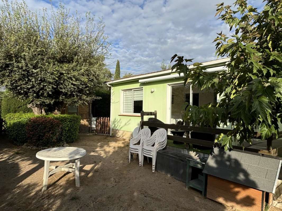 Maison à ROQUEBRUNE-SUR-ARGENS