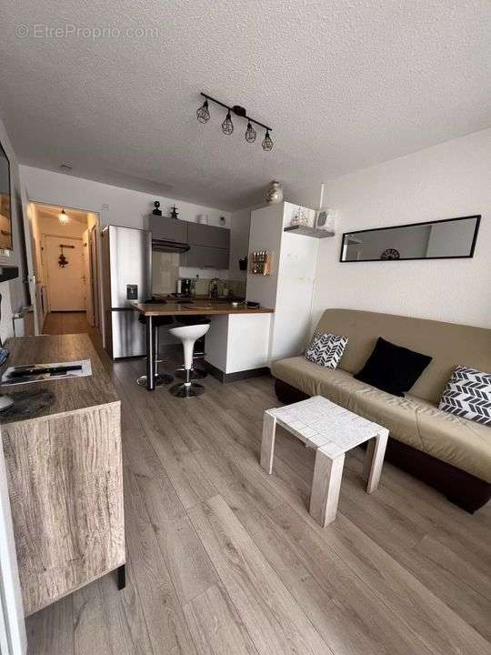 Appartement à MAUGUIO