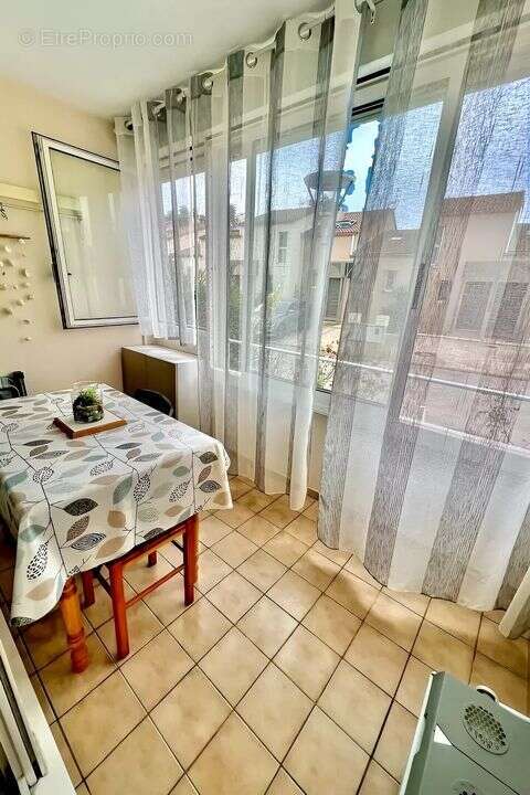 Appartement à MAUGUIO