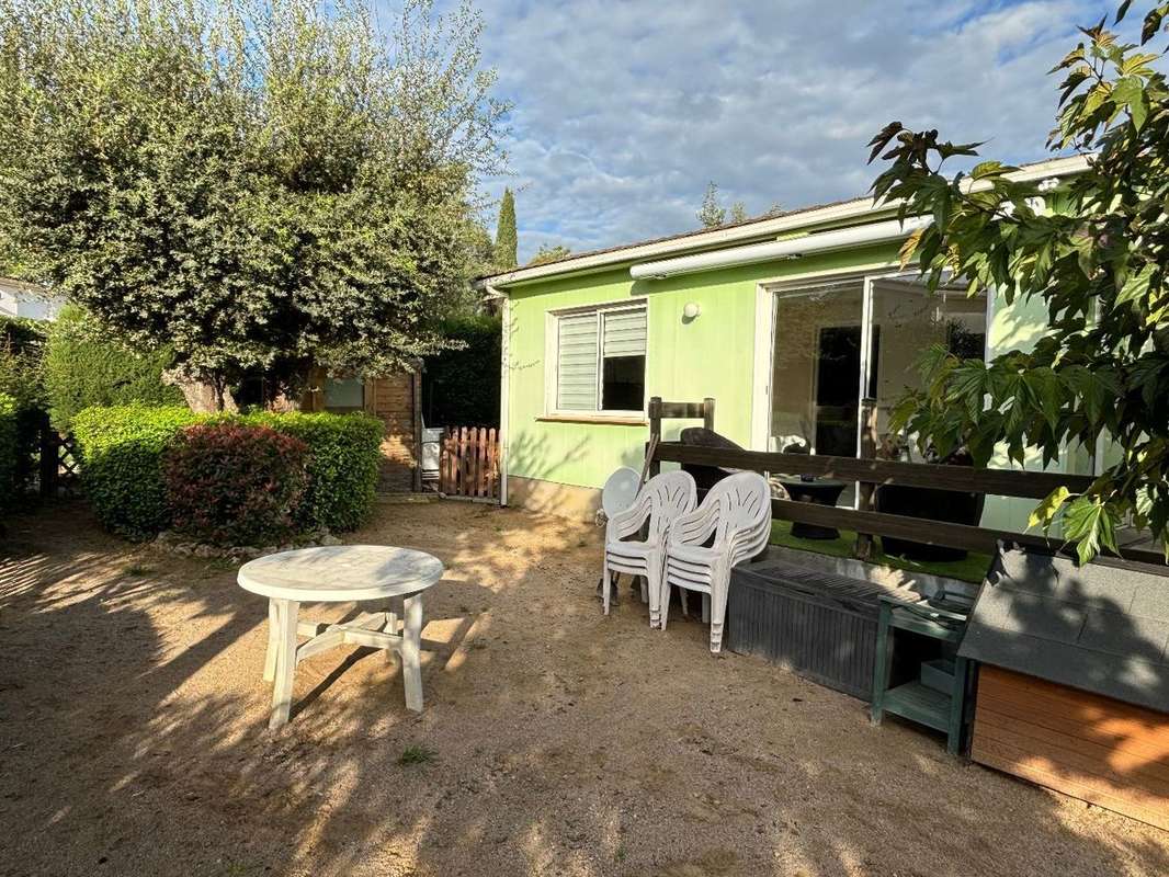 Maison à ROQUEBRUNE-SUR-ARGENS