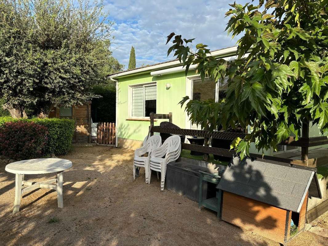 Maison à ROQUEBRUNE-SUR-ARGENS