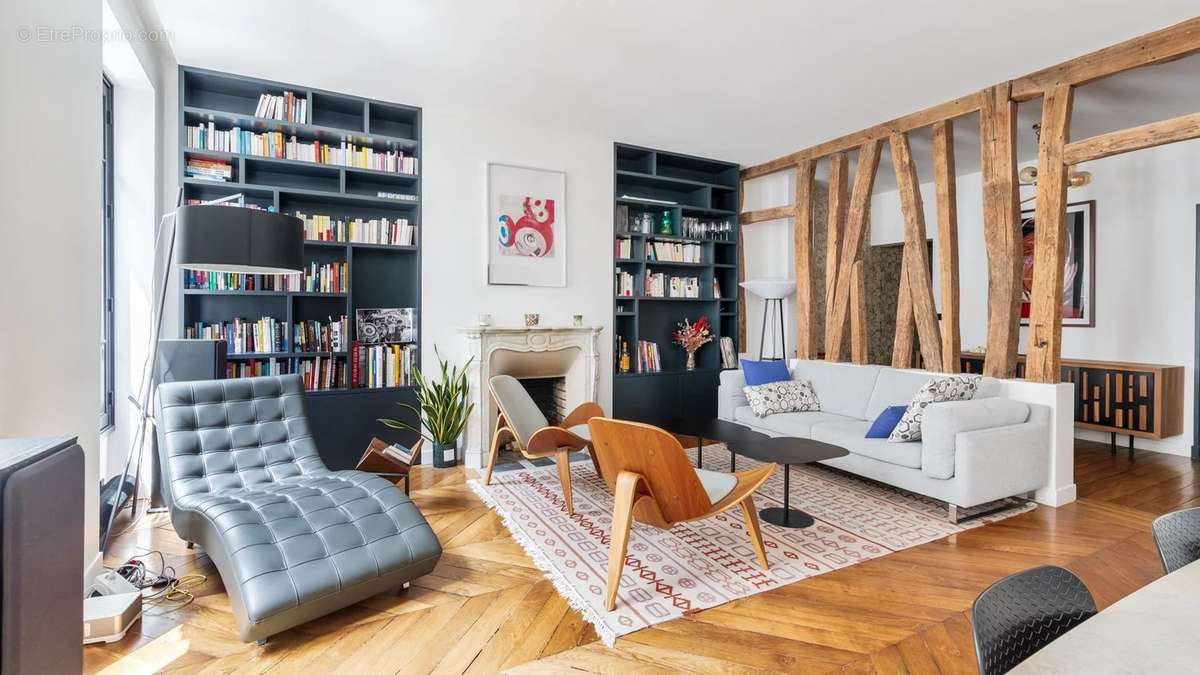 Appartement à PARIS-17E