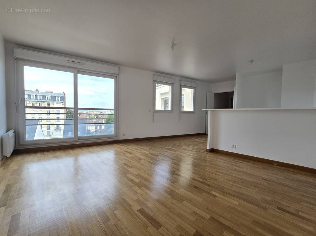 Appartement à COLOMBES