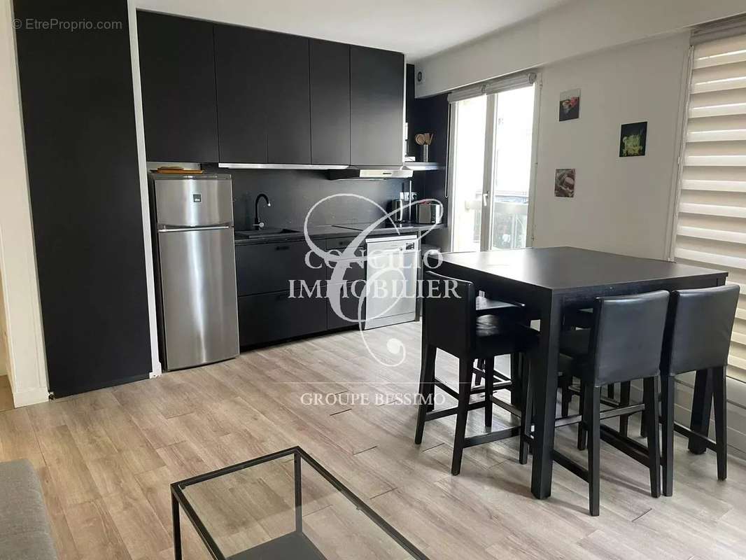 Appartement à PARIS-11E