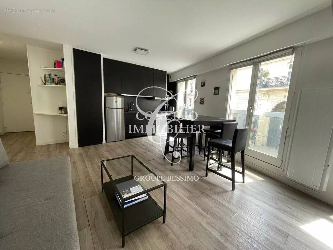 Appartement à PARIS-11E