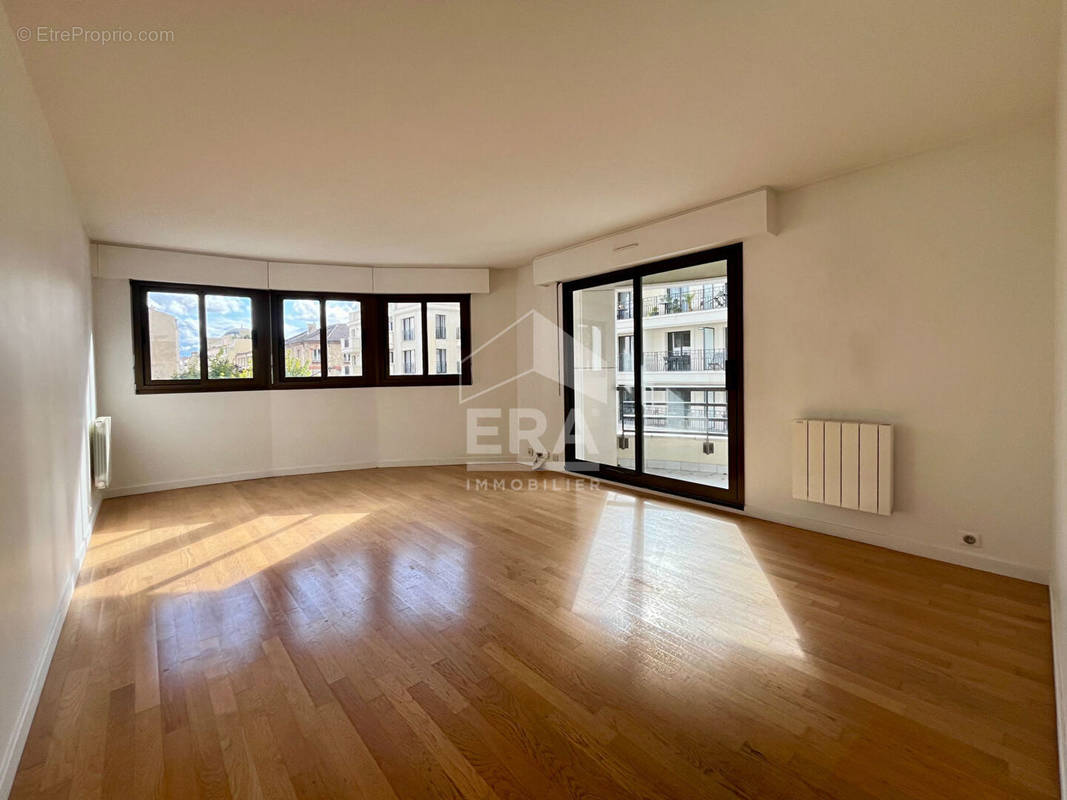 Appartement à LEVALLOIS-PERRET