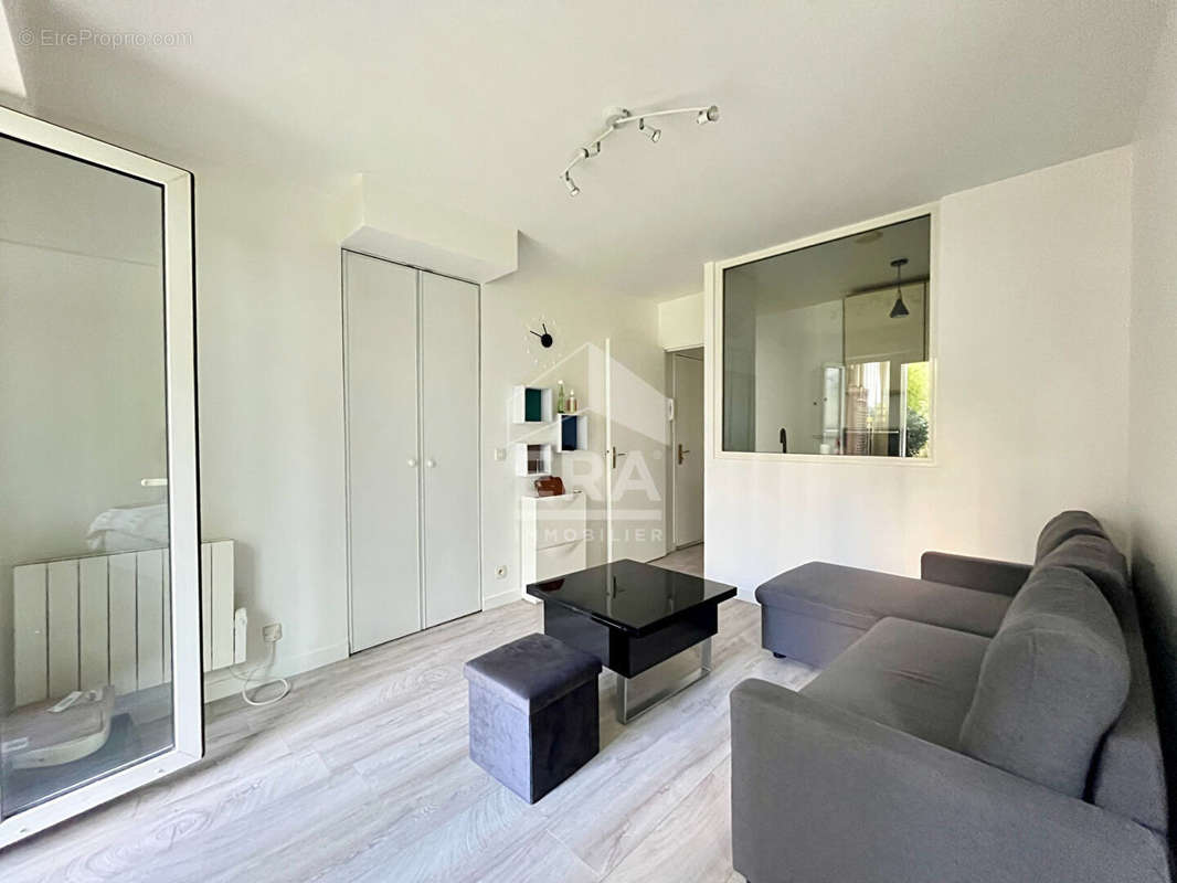 Appartement à LEVALLOIS-PERRET