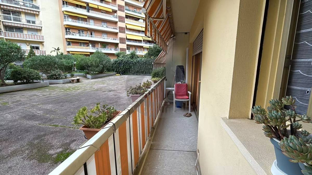 Appartement à MENTON