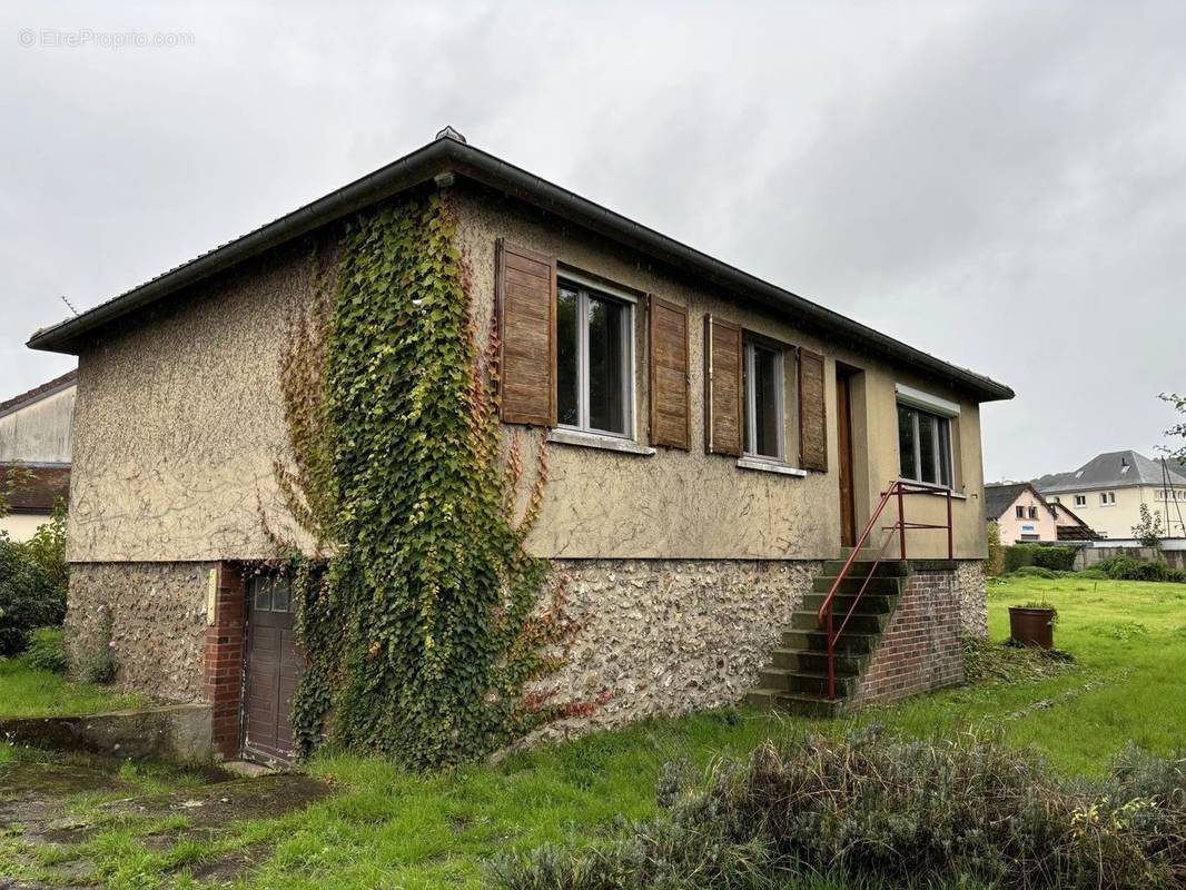 Maison à ROMILLY-SUR-ANDELLE