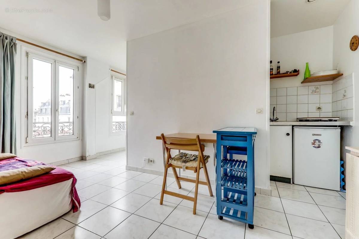 Appartement à PARIS-17E