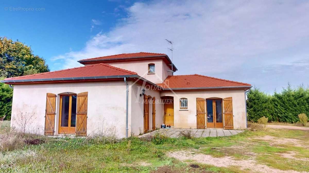 Maison à BELLERIVE-SUR-ALLIER