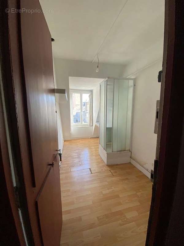 Appartement à PARIS-8E