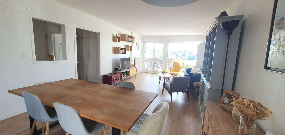 Appartement à BOURG-LA-REINE