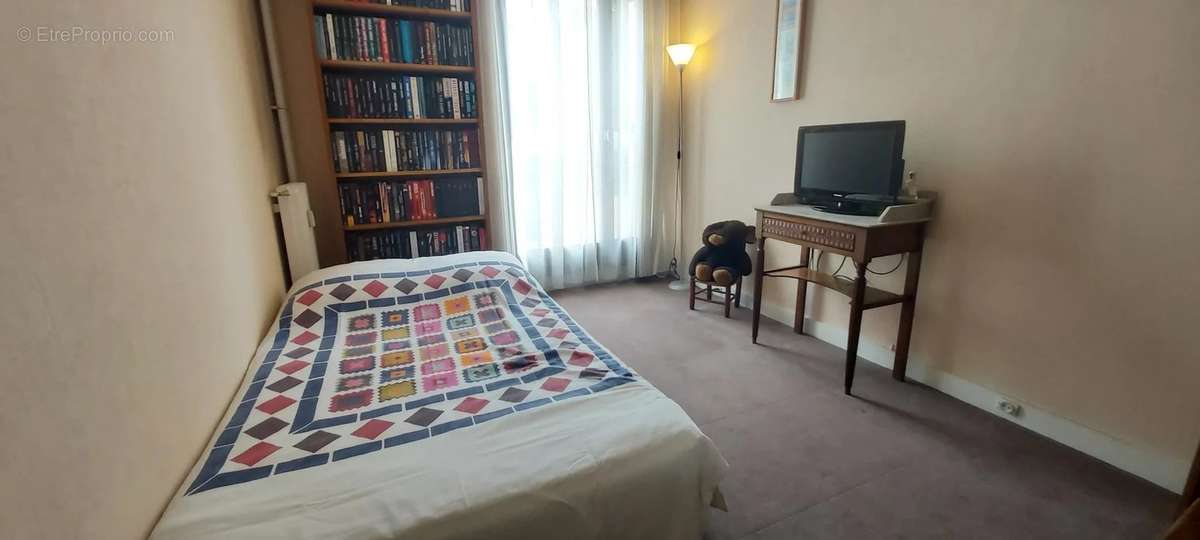 Appartement à PARIS-19E