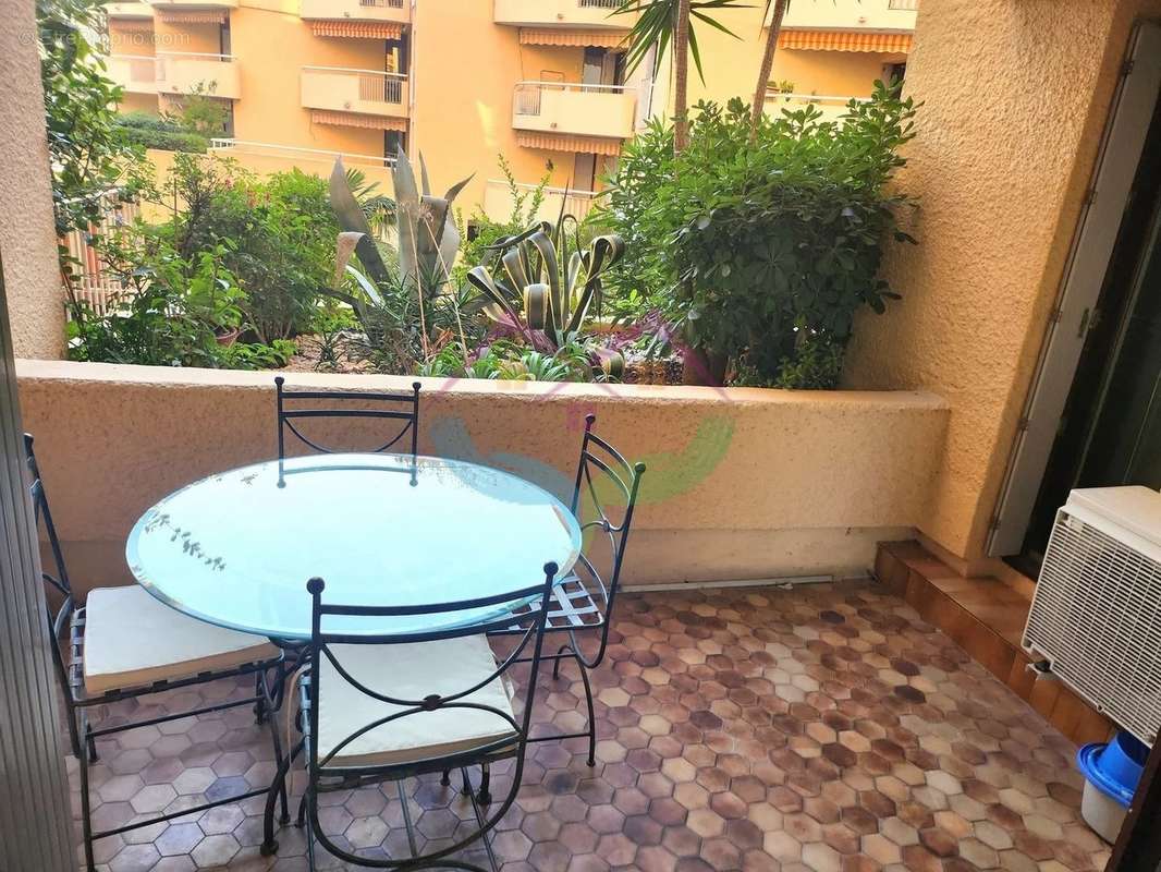 Appartement à SAINT-RAPHAEL