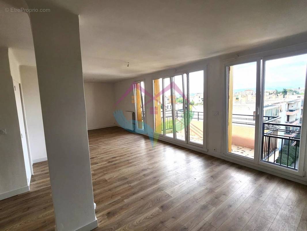 Appartement à SAINT-RAPHAEL