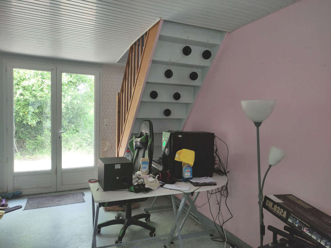 Salon - Bureau - Maison à ROUDOUALLEC