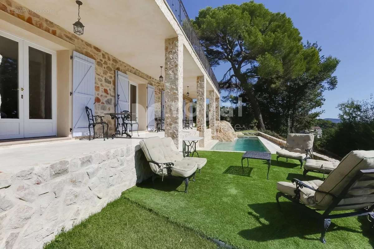 Maison à MOUGINS