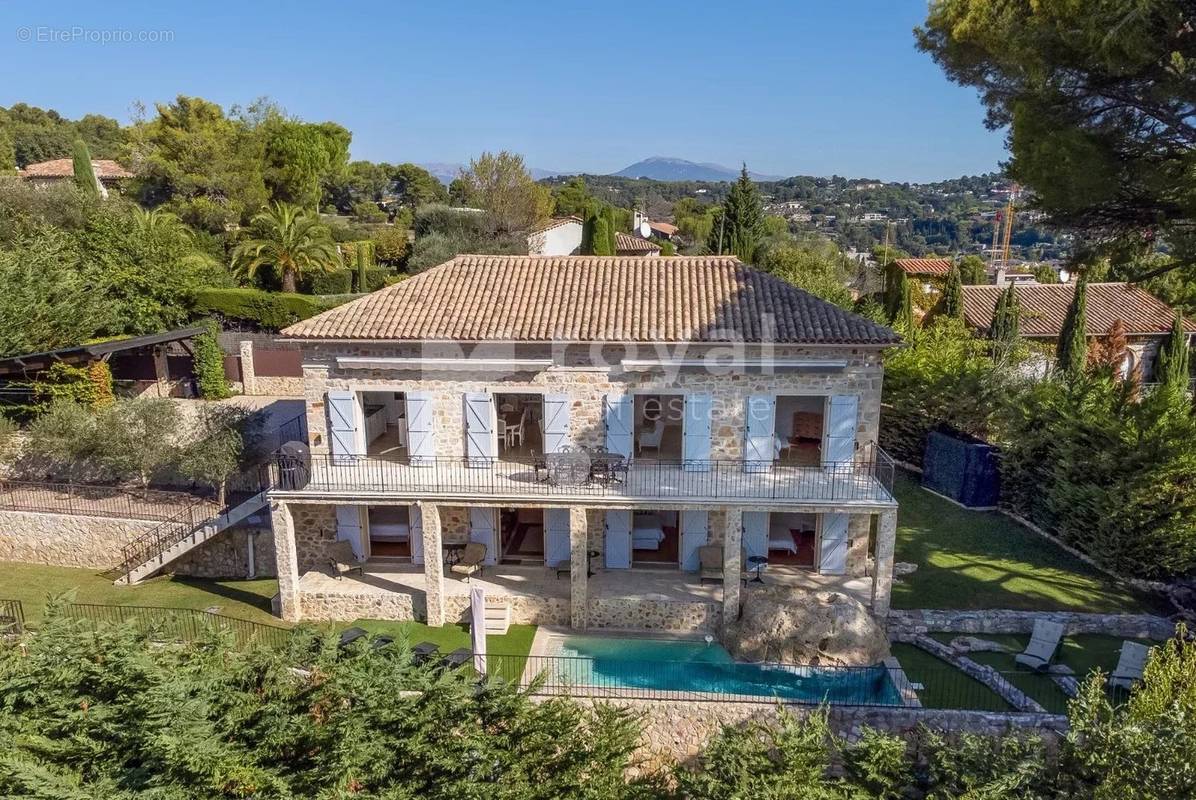 Maison à MOUGINS