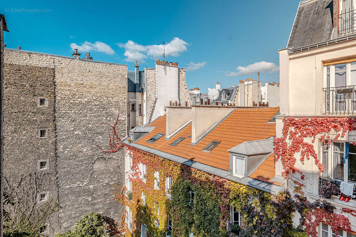 Appartement à PARIS-17E