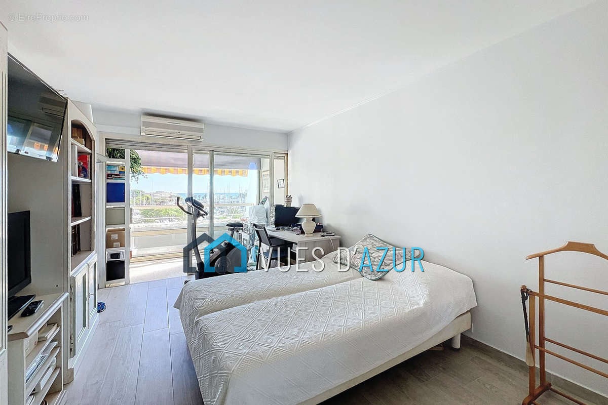 Appartement à VILLENEUVE-LOUBET