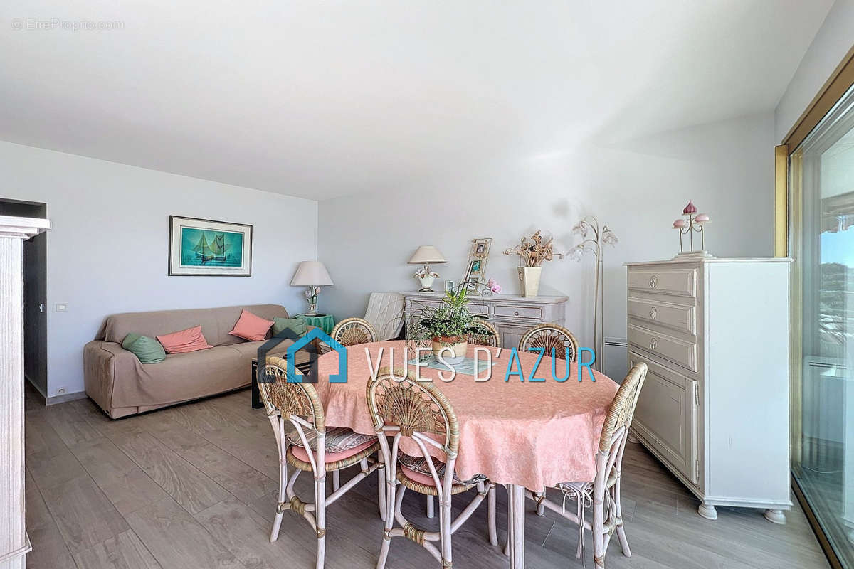 Appartement à VILLENEUVE-LOUBET