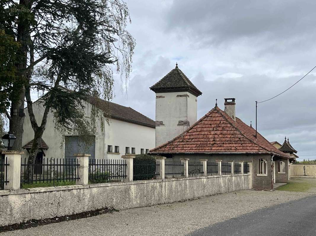 Maison à BRANGES