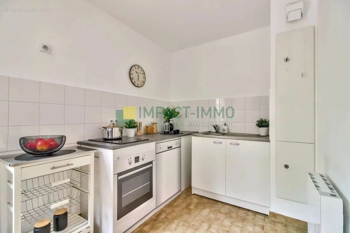 Appartement à COURBEVOIE